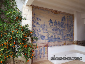 your studio is specialized in the reissue of traditional tile panels called azulejos
